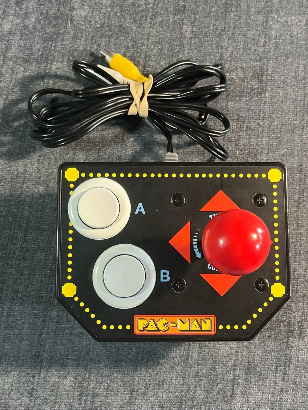 Jakks Pacific 2009 Pac-Man Arcade Controller Plug-n-Play Video Game TV